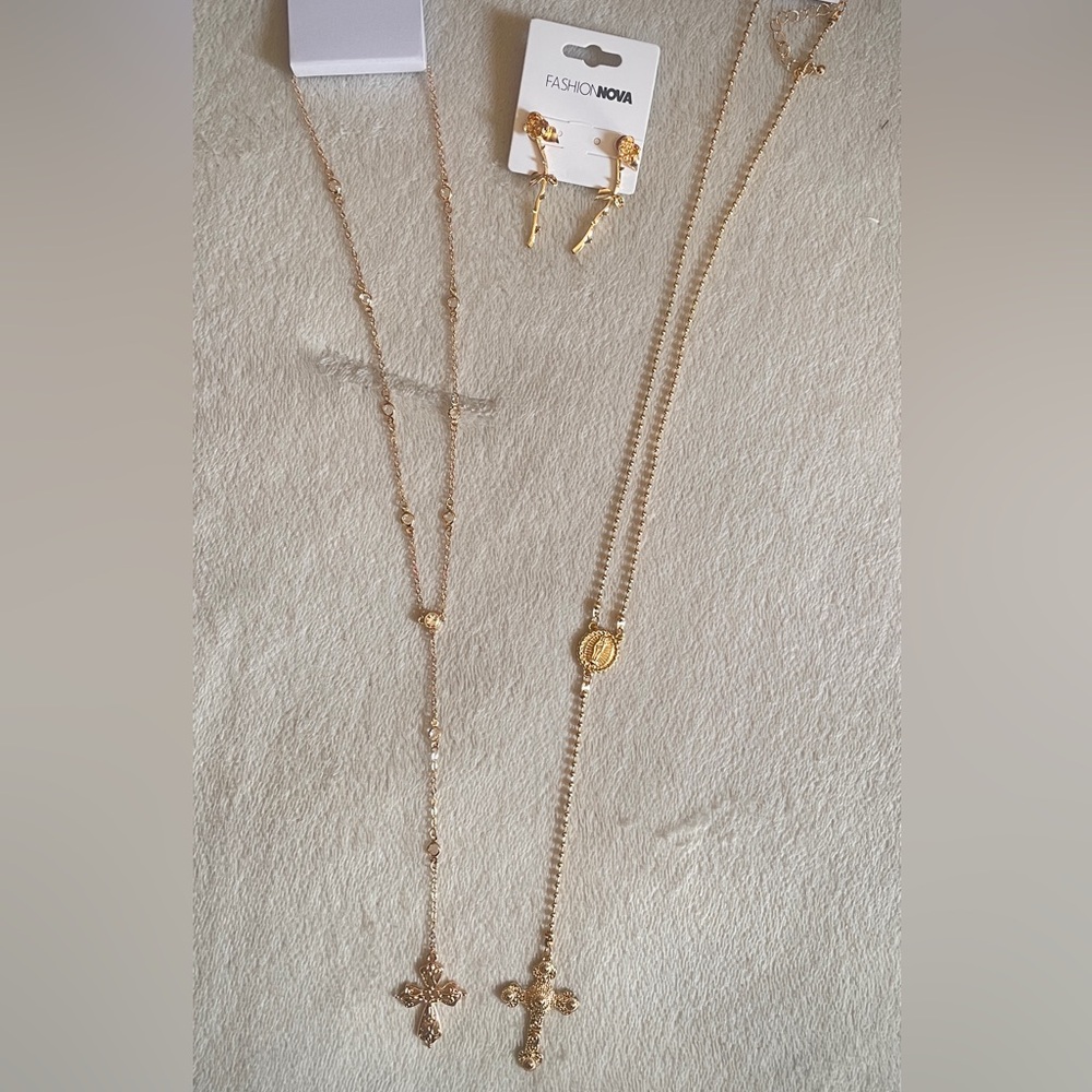 Fashion Nova Gold Cross Layered Lariat Jewelry Bundle